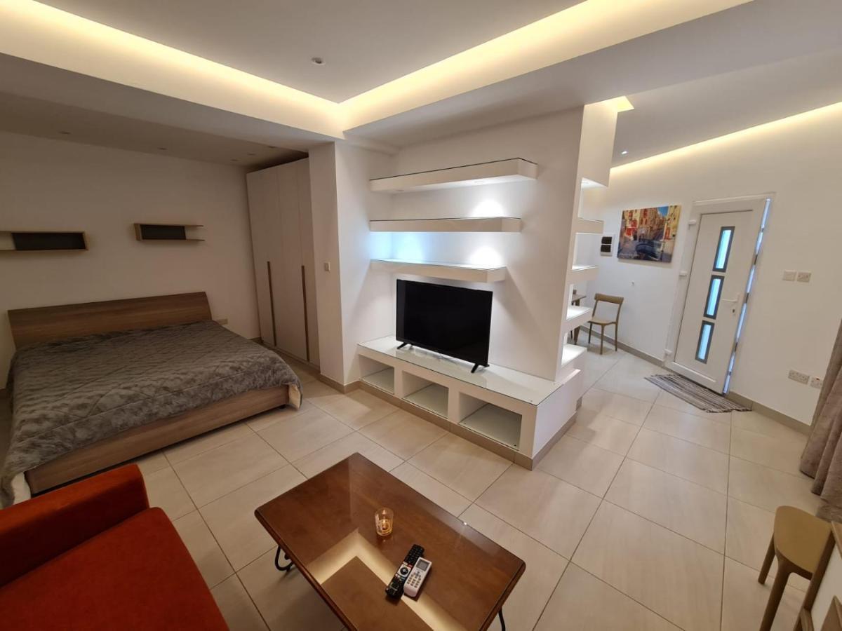 Crescent Corner Apartamento St. Paul's Bay Exterior foto
